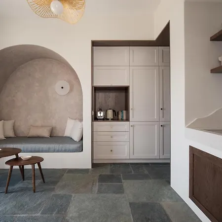 Fos Apartment *