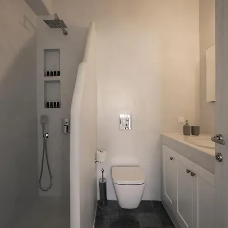 Fos Apartment *